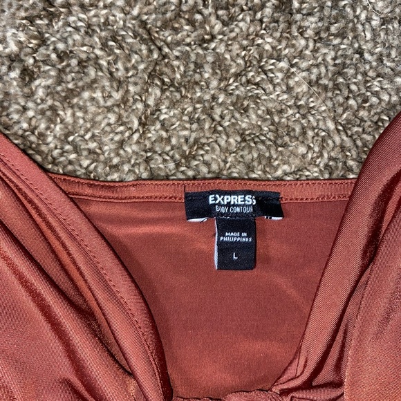 Express Body Contour Silky Knotted Front Thong Bodysuit with Removable Cups - Picture 5 of 9